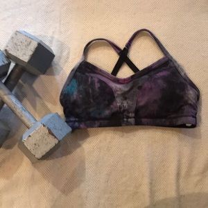 Lucy sports bra
